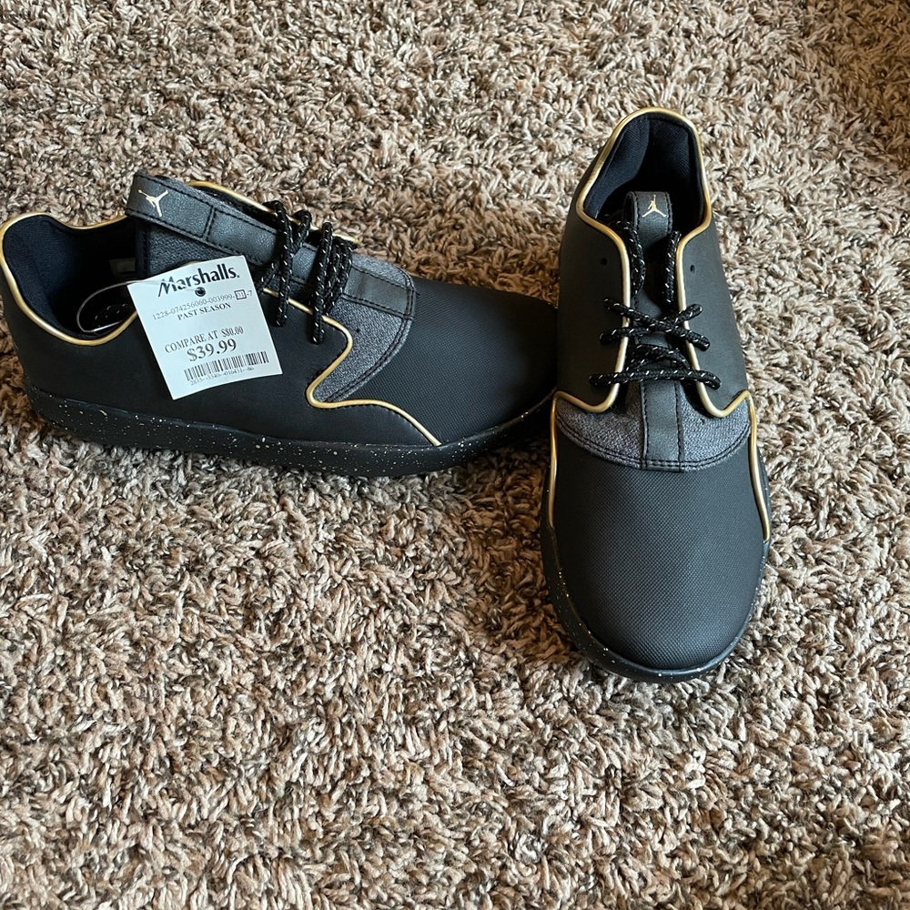 Boys Jordan’s holiday collection